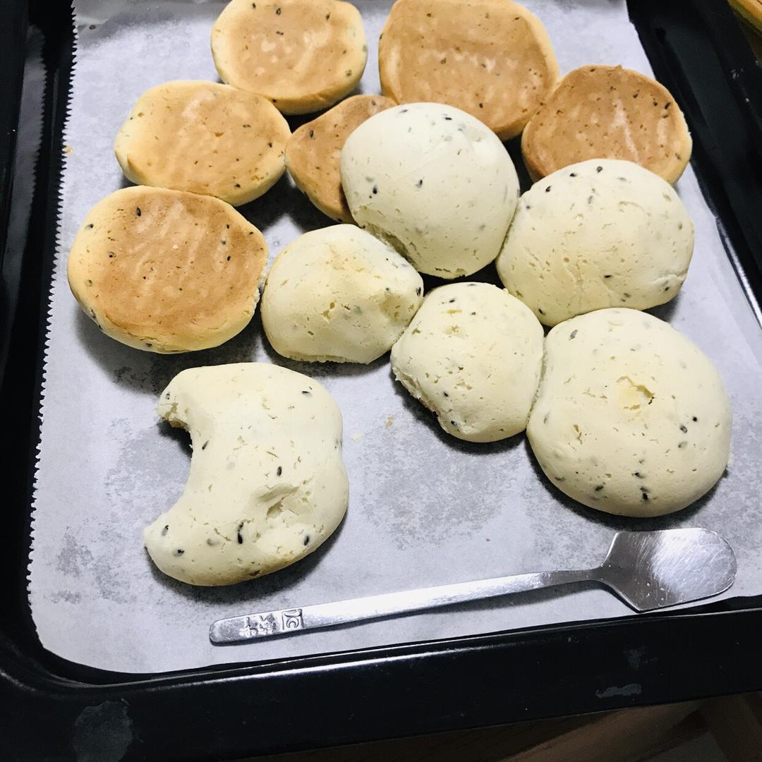 黑芝麻麻薯面包