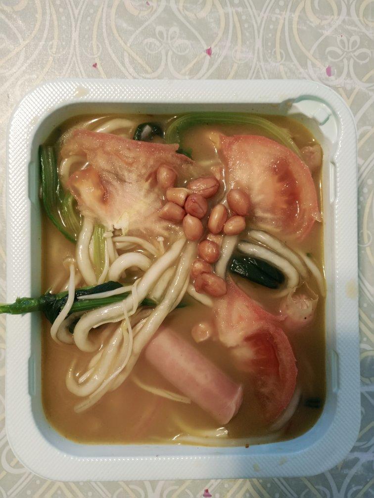 好吃到爆的酸辣土豆粉