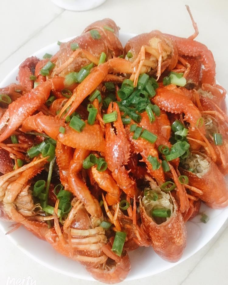 香辣蒜蓉小龙虾