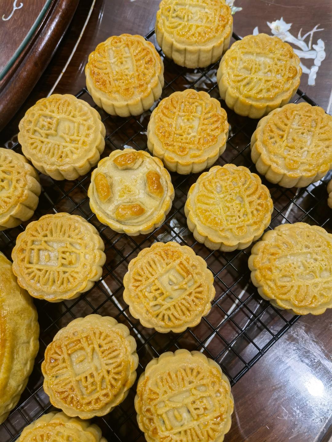广式莲蓉蛋黄月饼 50克模
