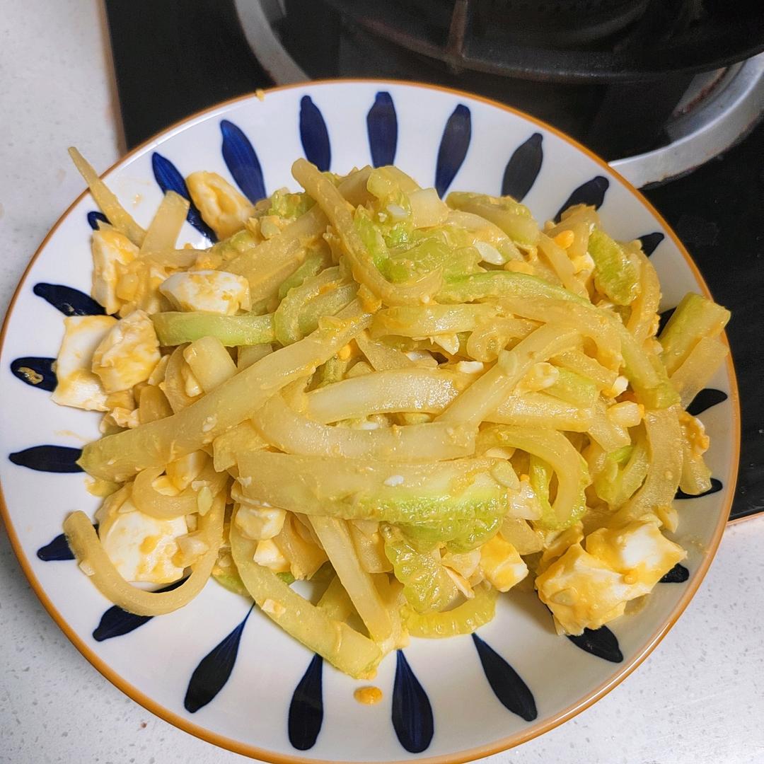 咸蛋白炒黄瓜