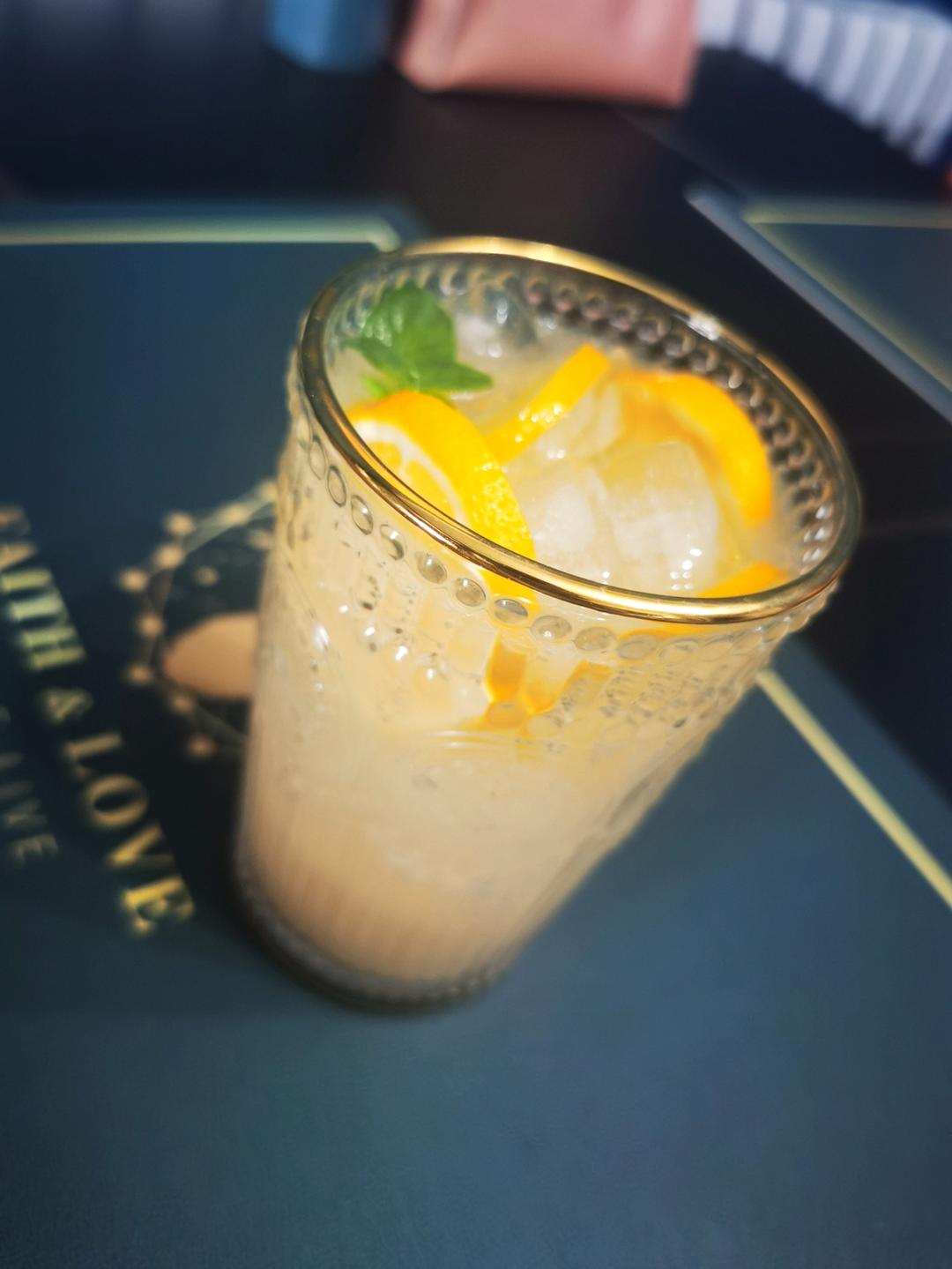 养乐多莫吉托mojito