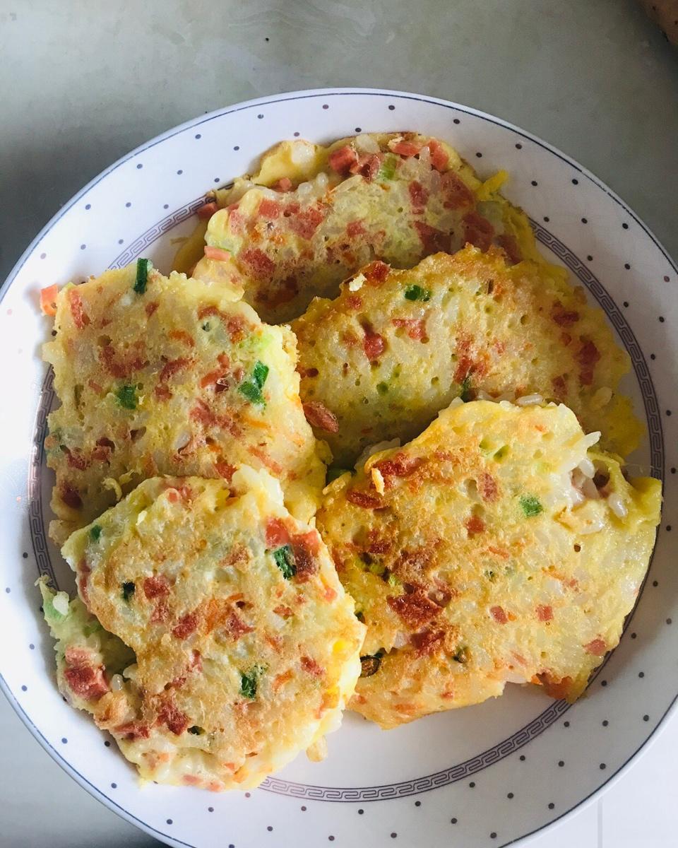 快手早餐…米饭鸡蛋饼