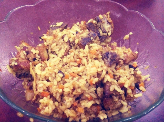 喷香排骨焖饭（爆好吃）