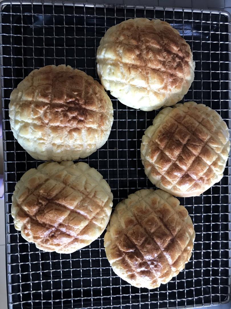 香酥柔软的港式菠萝包