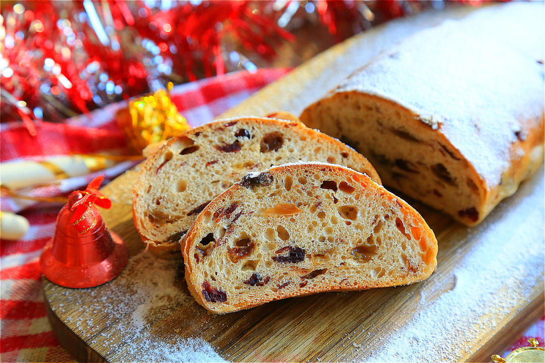 圣诞史多伦面包