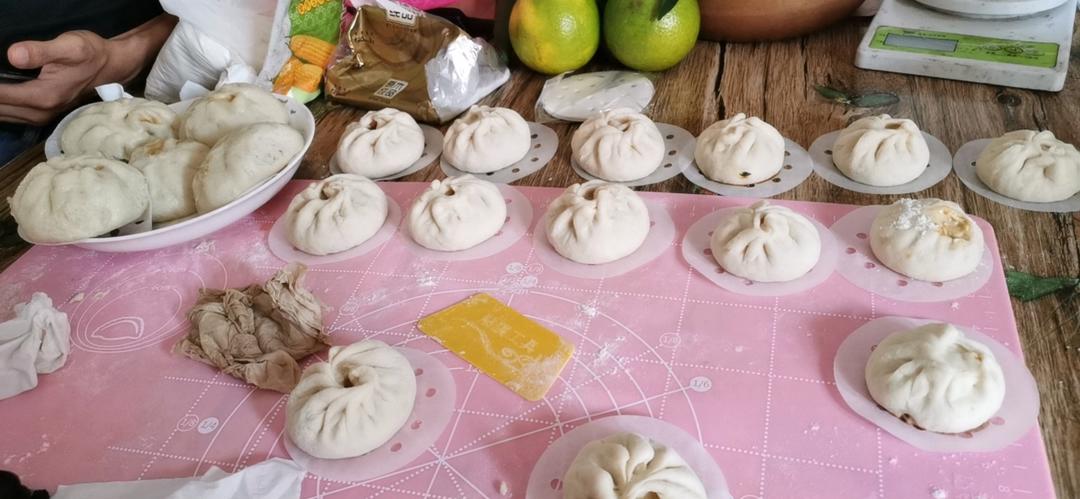 鲜嫩多汁大肉包（奥斯汀全程揉面加绞肉）