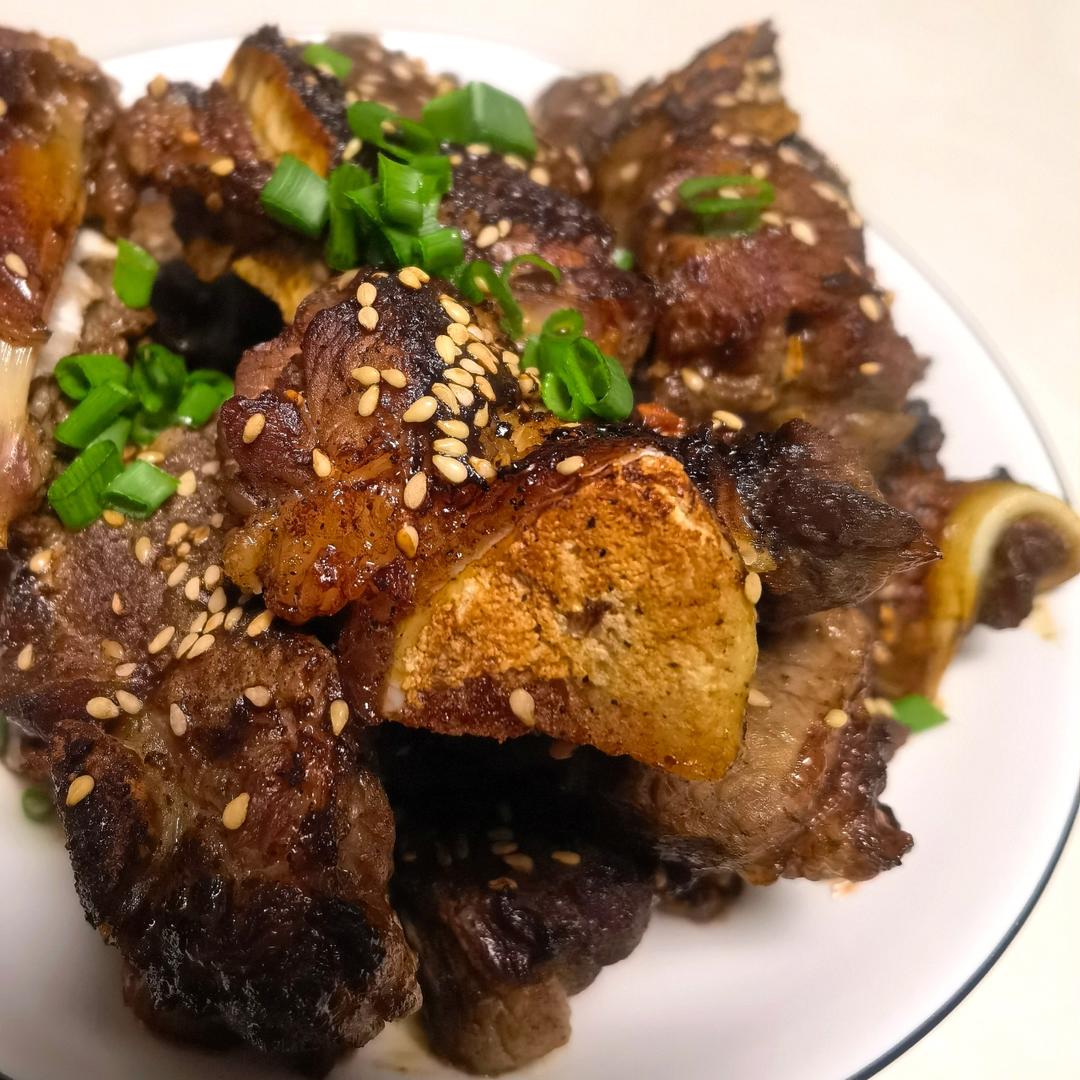 蒜香黑椒牛排骨(简易烤箱版)