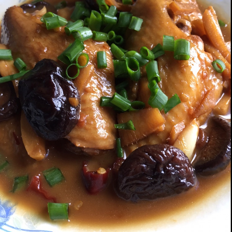 重生的便秘小雪糕做的黄焖鸡翅——文怡家常菜