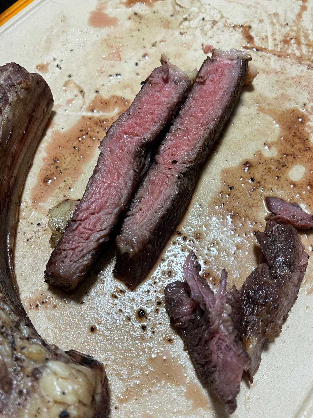 超简单鲜嫩牛排（低温慢煮）