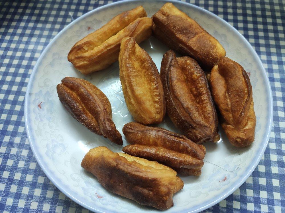 酥软小油条（早餐）