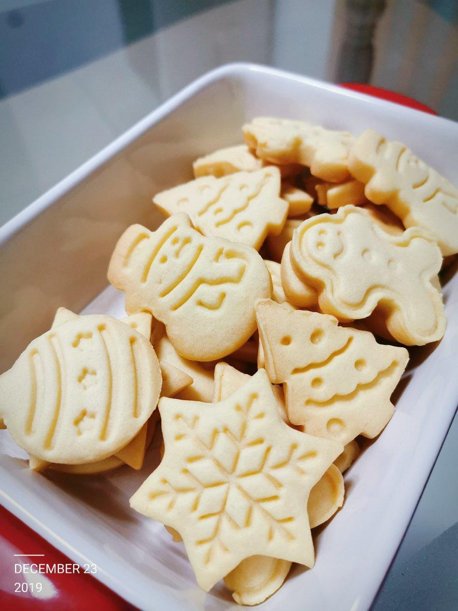超简单！好吃又平整的糖霜饼干底的做法（附贴心小提示哦）