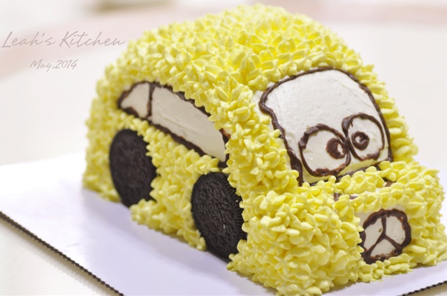 小汽车造型奶油蛋糕