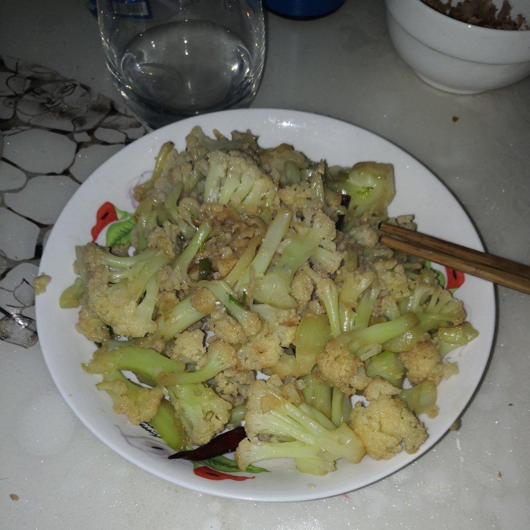 素炒菜花～超级入味