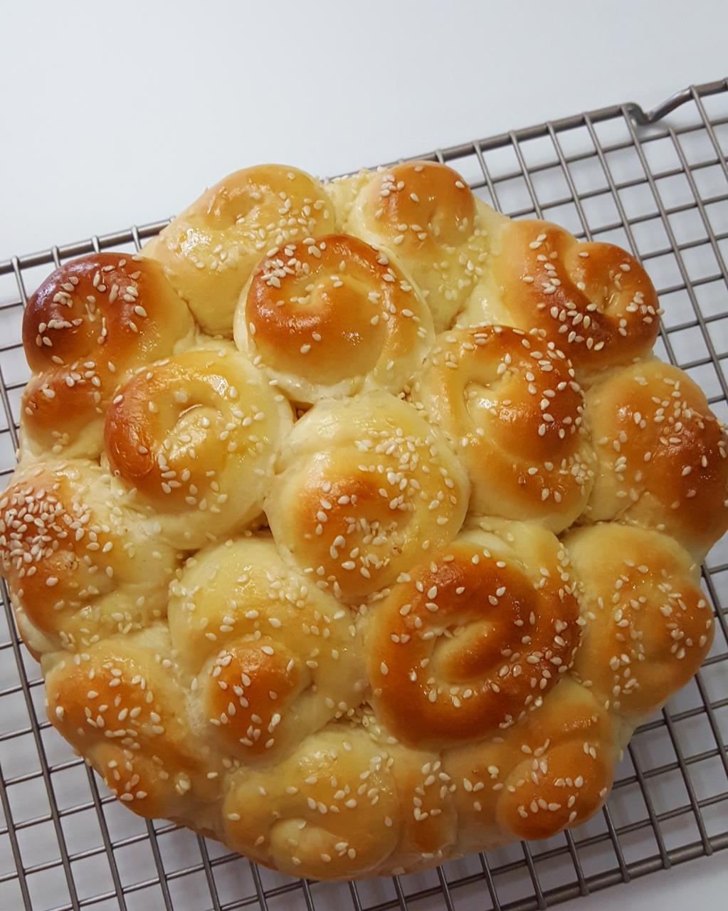 莉莎乔恩做的奶油蜂蜜小面包