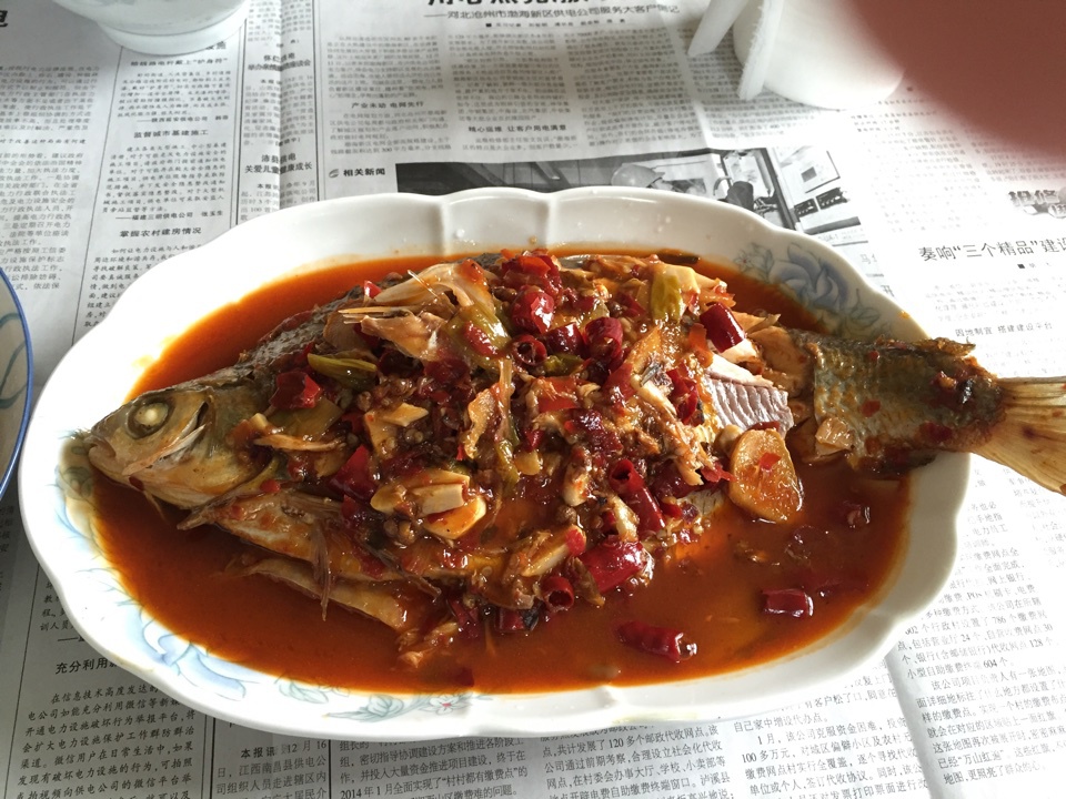 莫北江南做的秘制辣酱红烧鱼