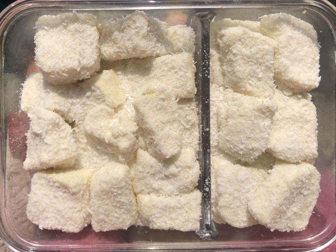 完胜85度C牛奶椰丝小方