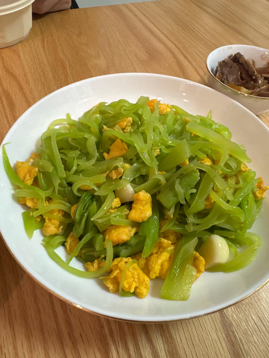 清炒莴笋丝