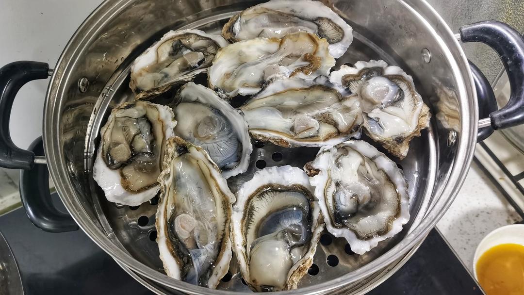 蒜蓉粉丝蒸生蚝