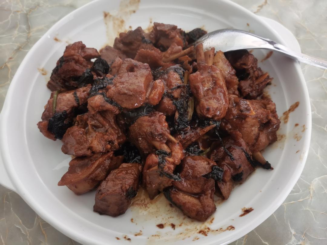 紫苏焖鸭