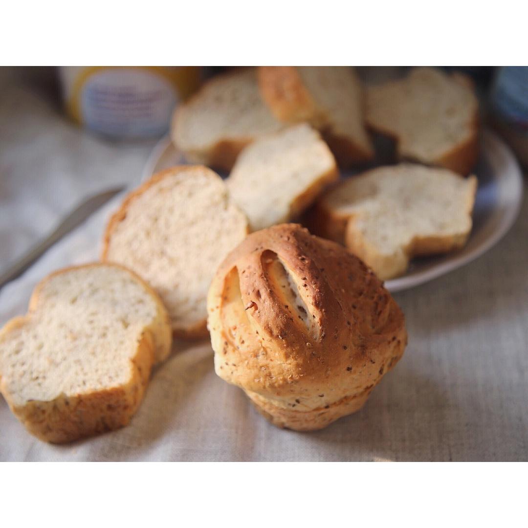 亚麻籽全麦面包