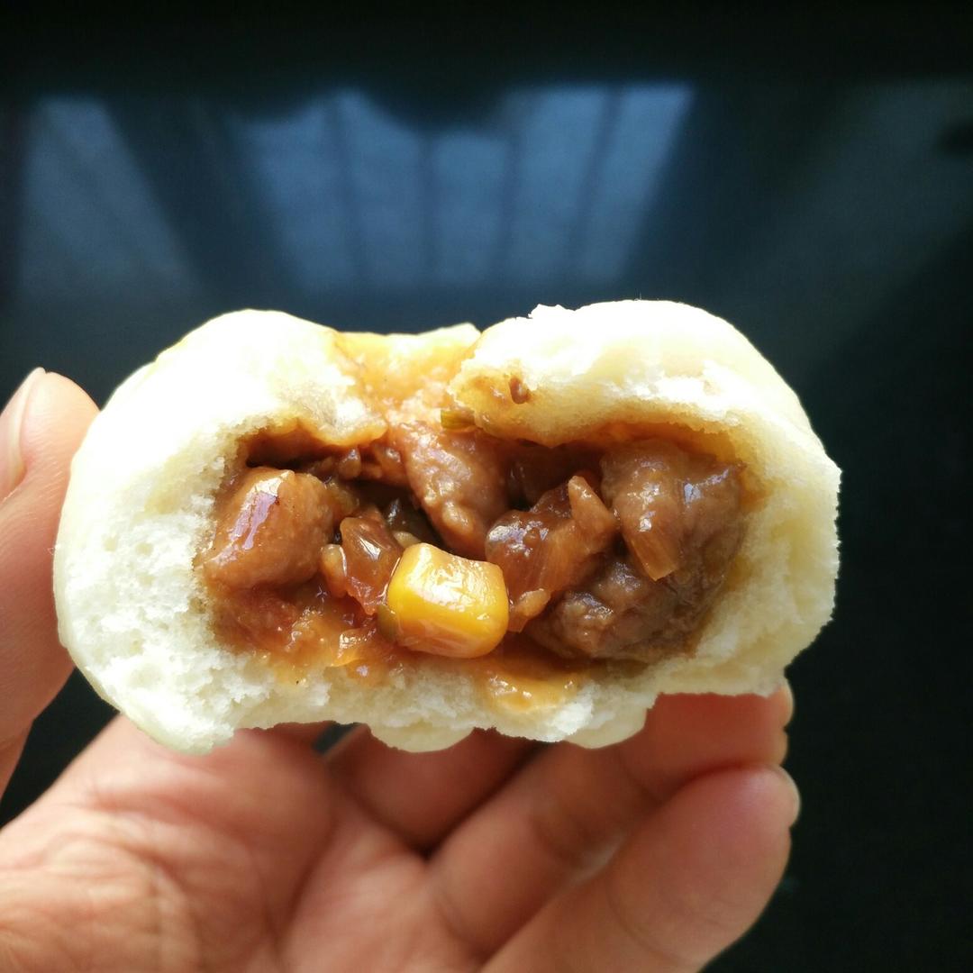 洋葱酱肉丁包子