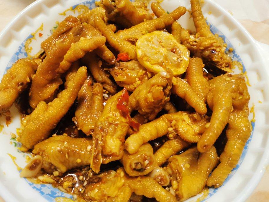 绝对不会后悔的酸辣鸡爪