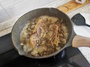 江南名典—雪菜烧大黄鱼的做法 步骤8