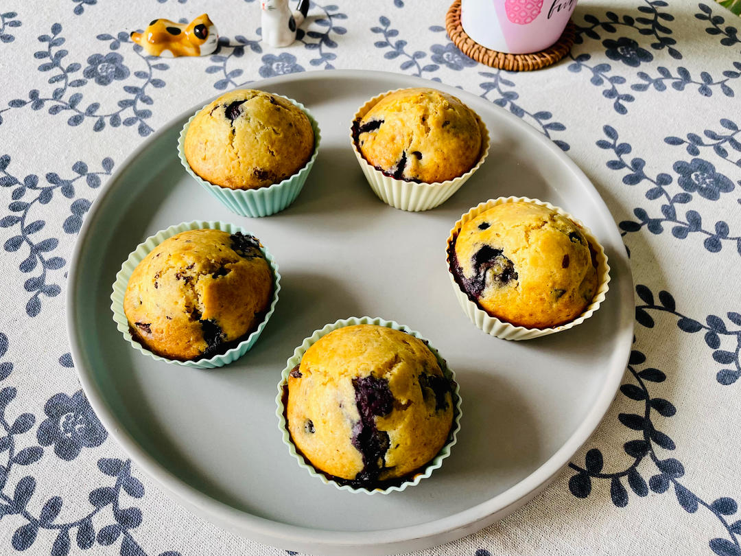 五招烤出一个蓬松湿软的空气玛芬蛋糕