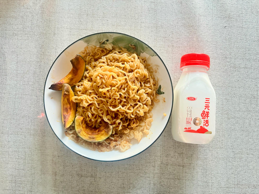 小学生糊弄学早餐