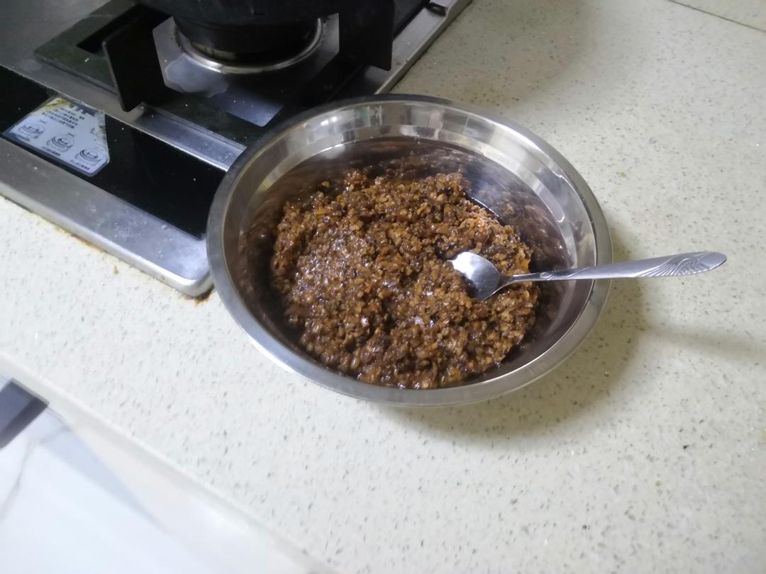 洋葱酥香菇肉丁炸酱