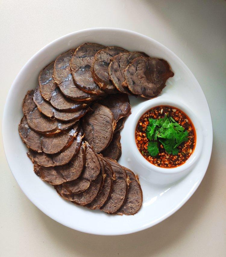 卤牛肉 酱牛腱子（电饭煲超简单版）剩余卤汁做牛肉酱
