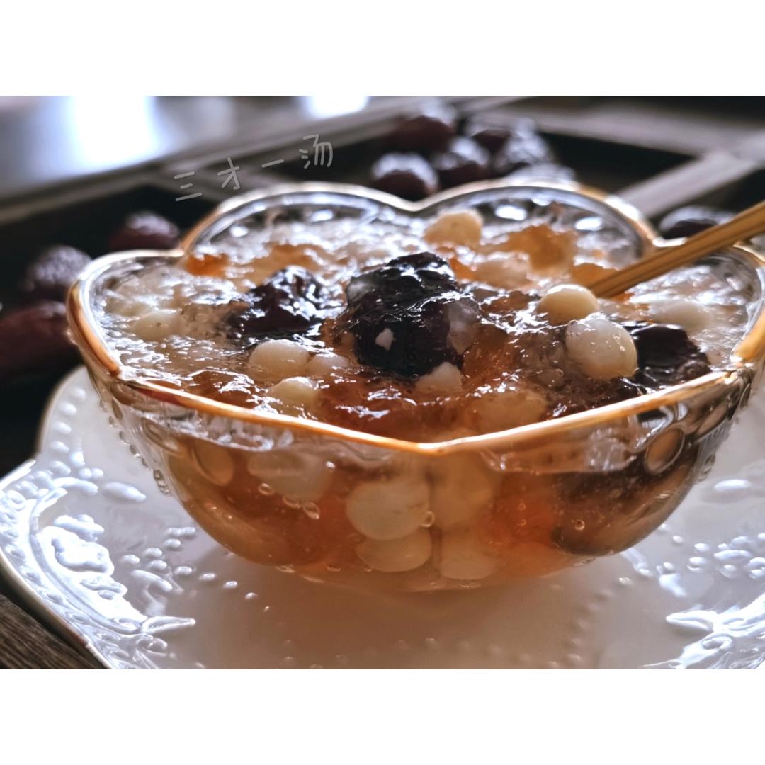 桃胶皂角米雪燕红枣鸡头米