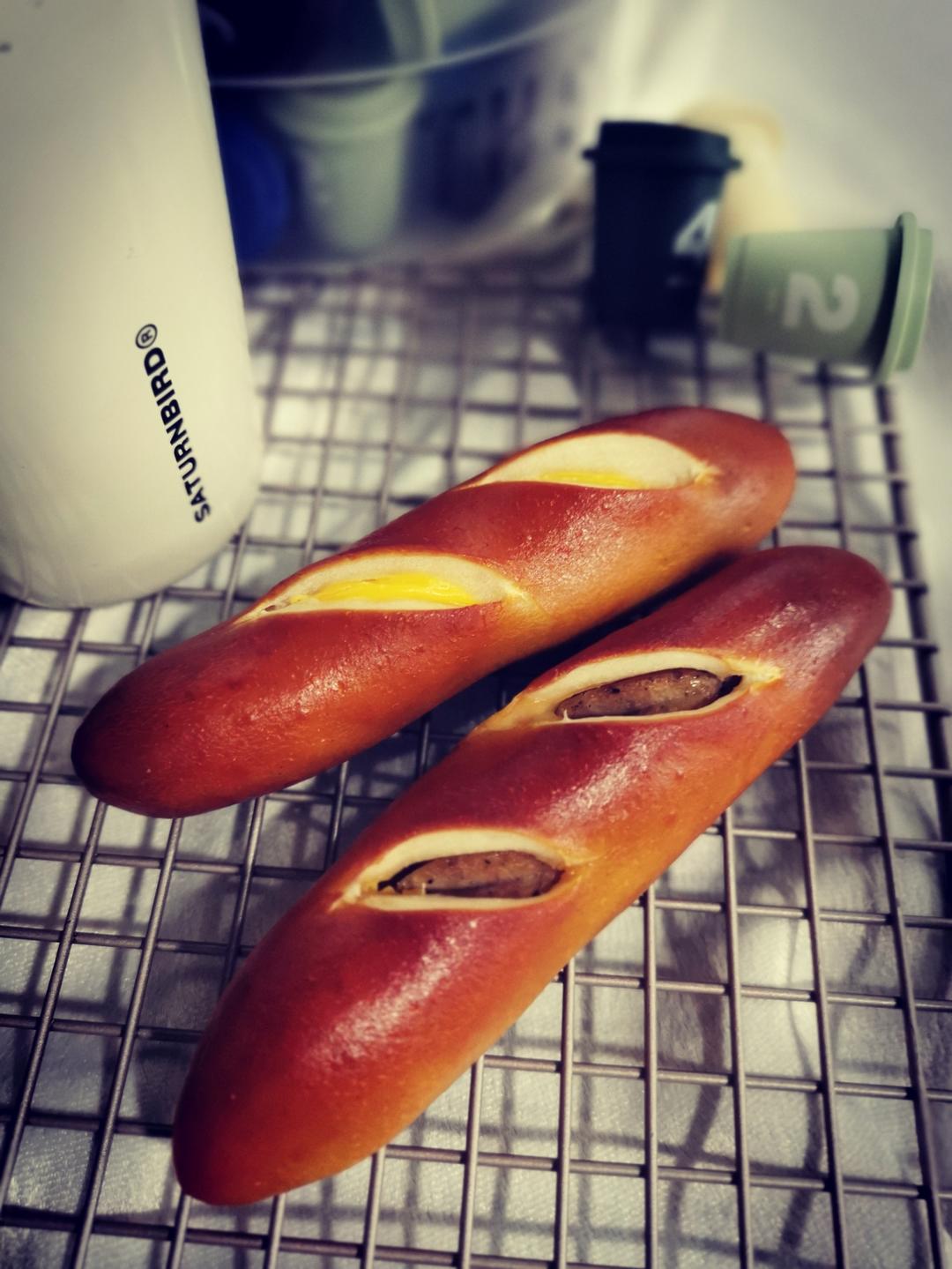 德式香肠芝士碱水棒🥖肉食党的本命面包