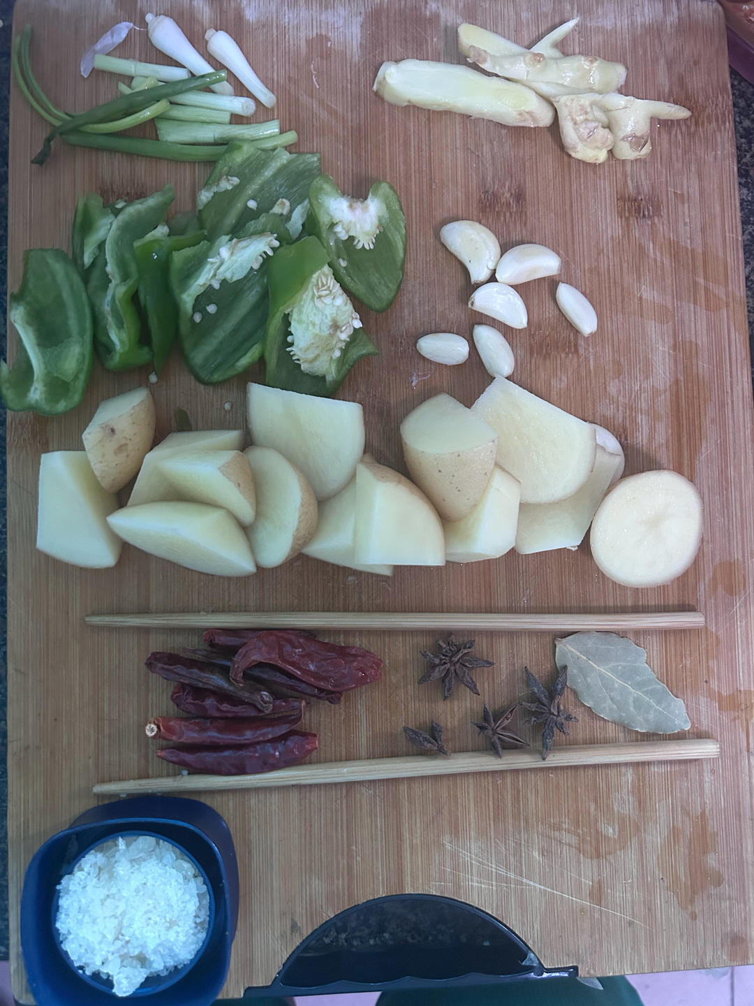 新疆大盘鸡无需争议