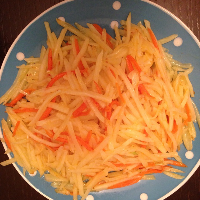 胡萝卜丝炒土豆丝