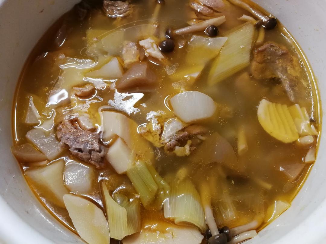 酸萝卜老鸭汤