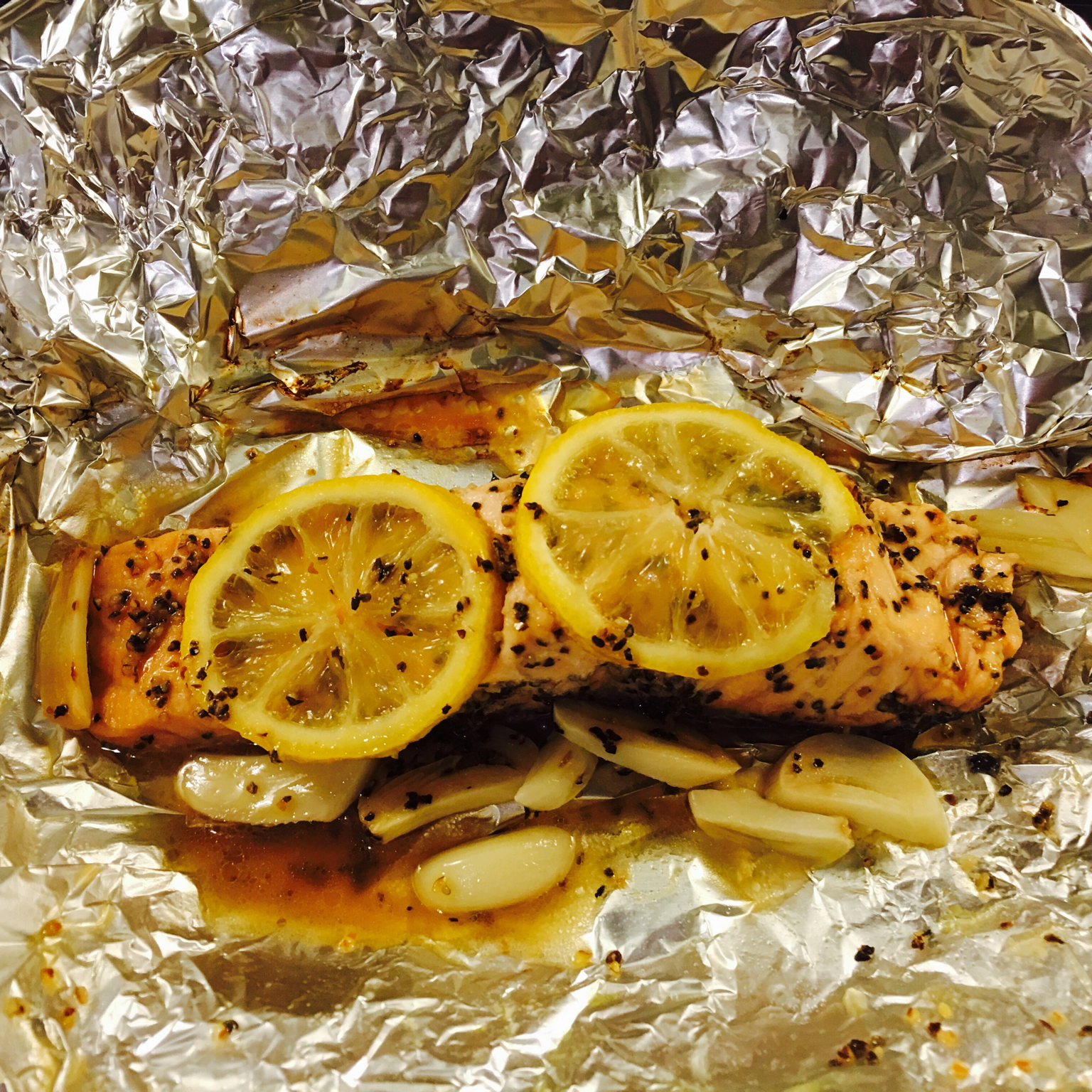 柠檬迷迭香烤三文鱼