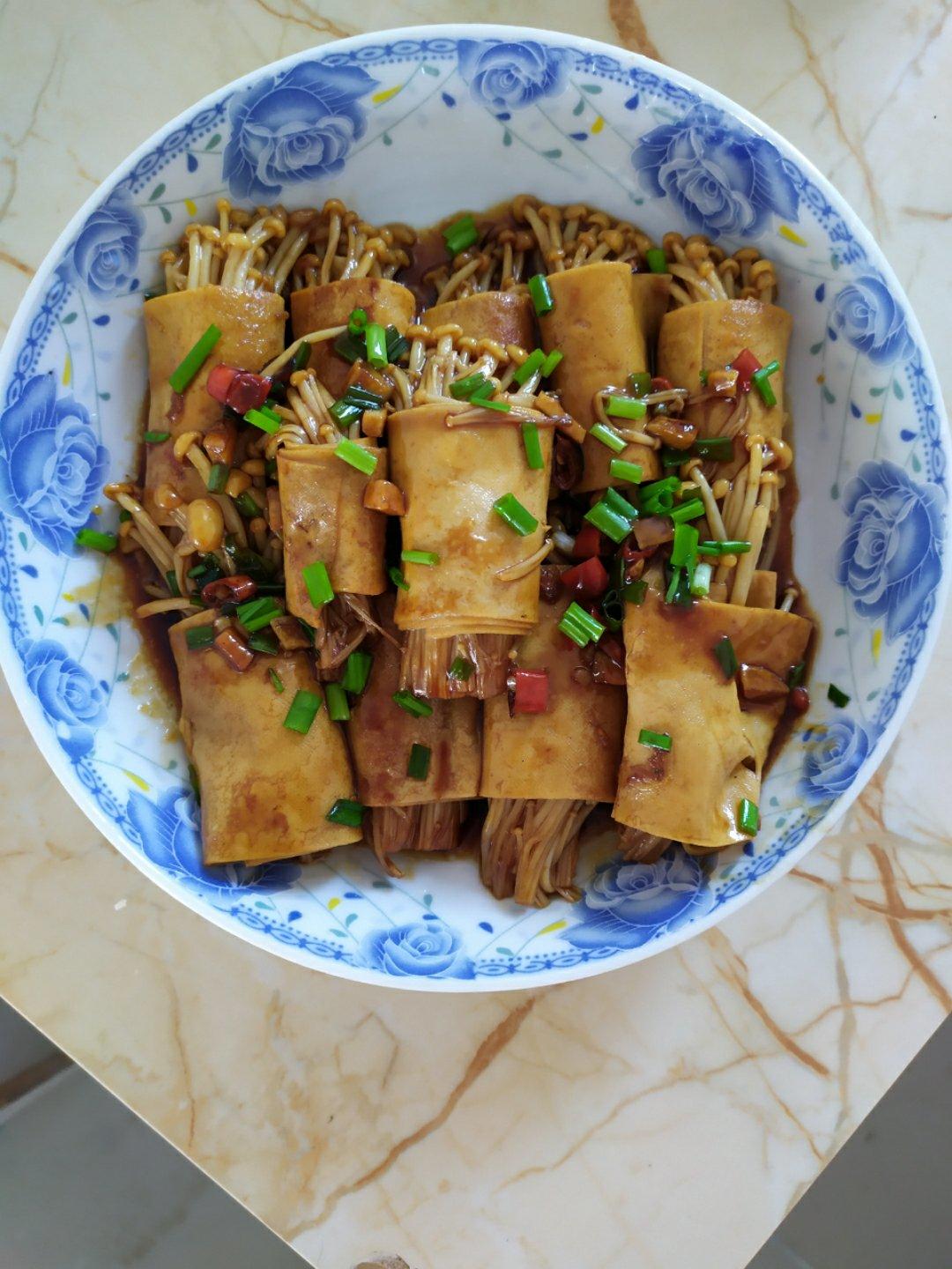 ⚡️减肥减脂素菜啃起❗️金针菇豆皮卷