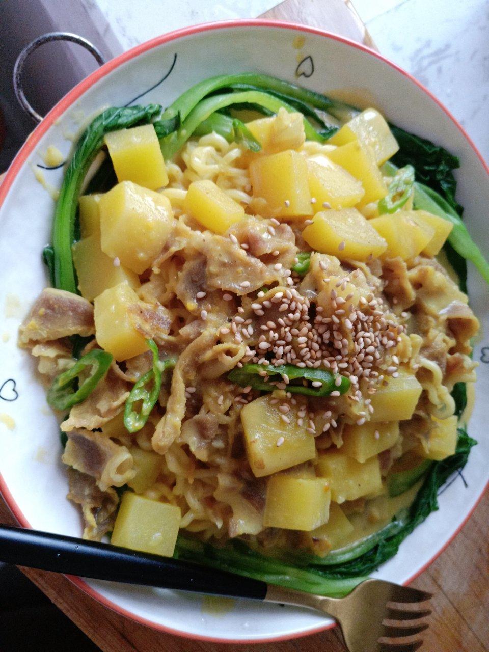 不会失败的咖喱肥牛方便面