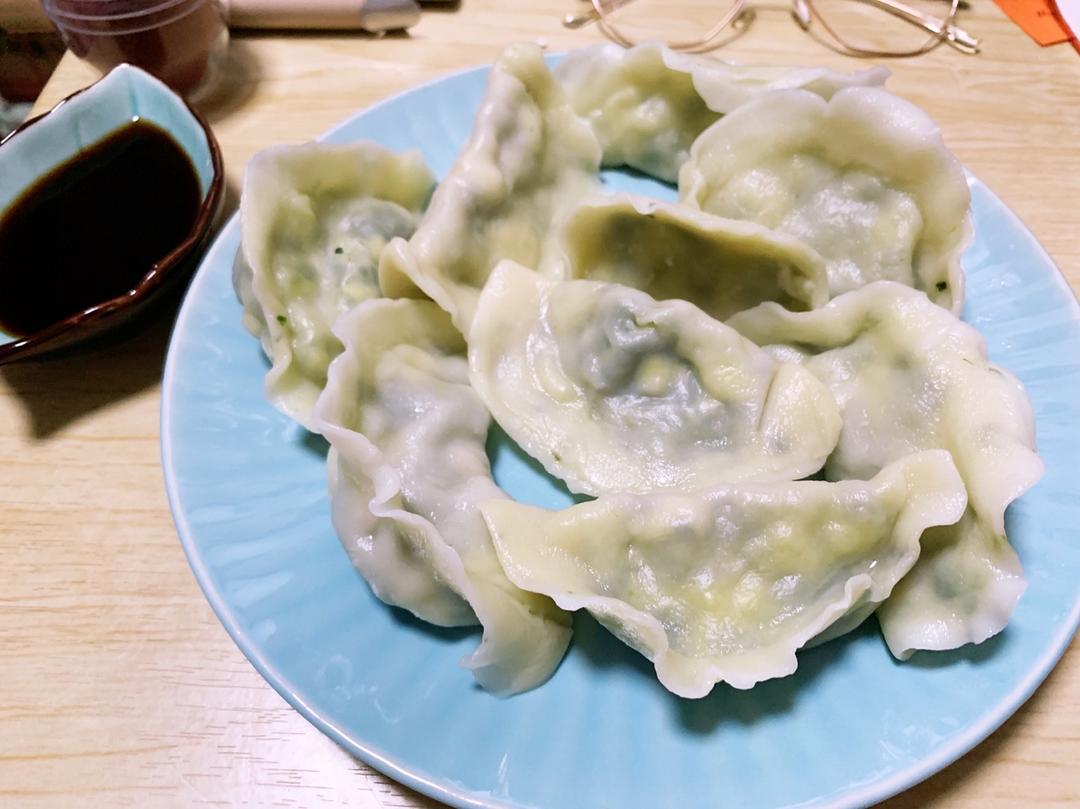 菠菜鸡蛋水饺