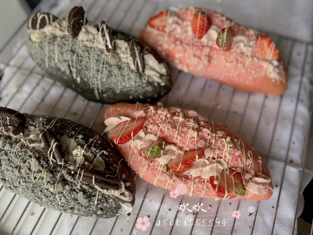 草莓🍓奥利奥魔法棒面包