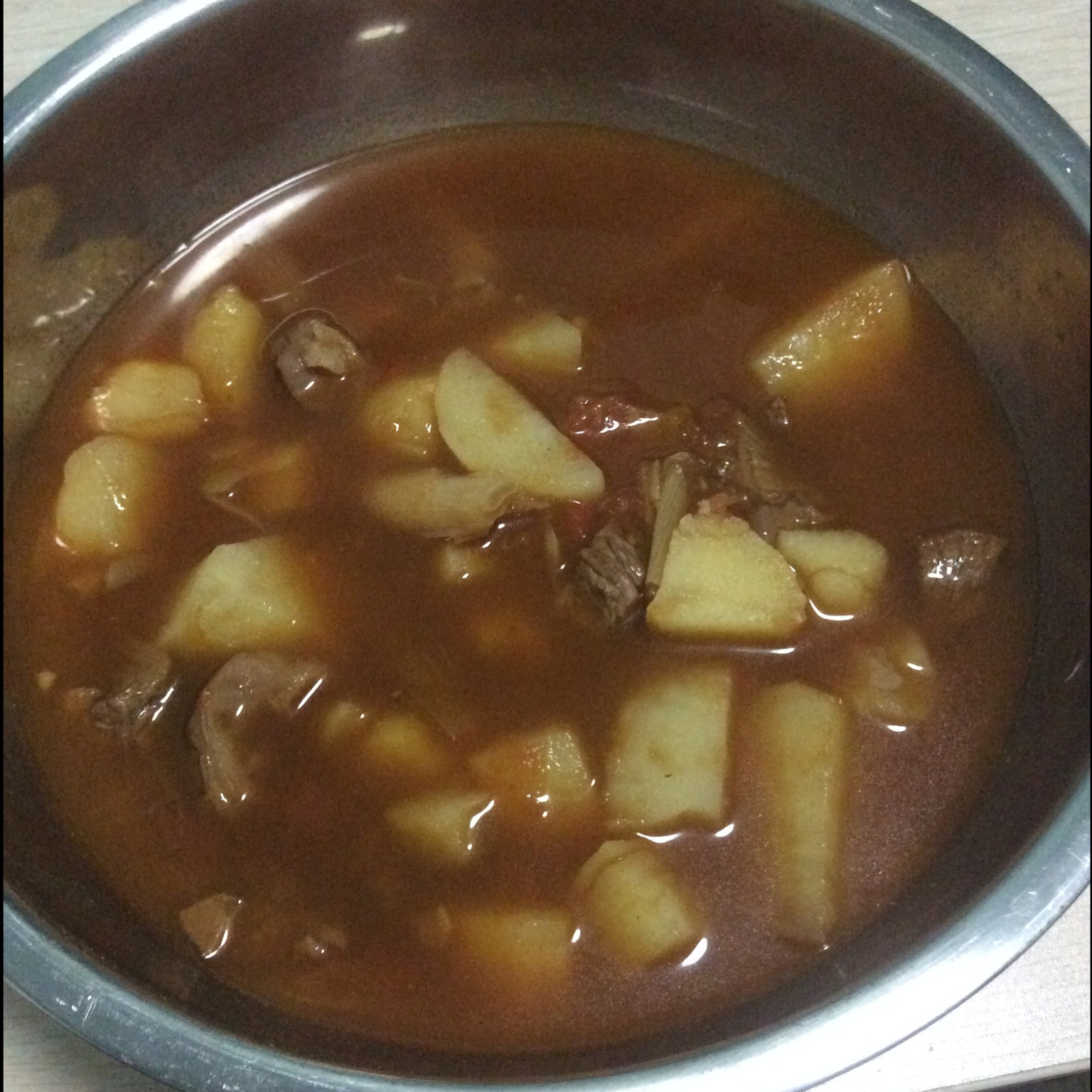 西红柿牛腩土豆