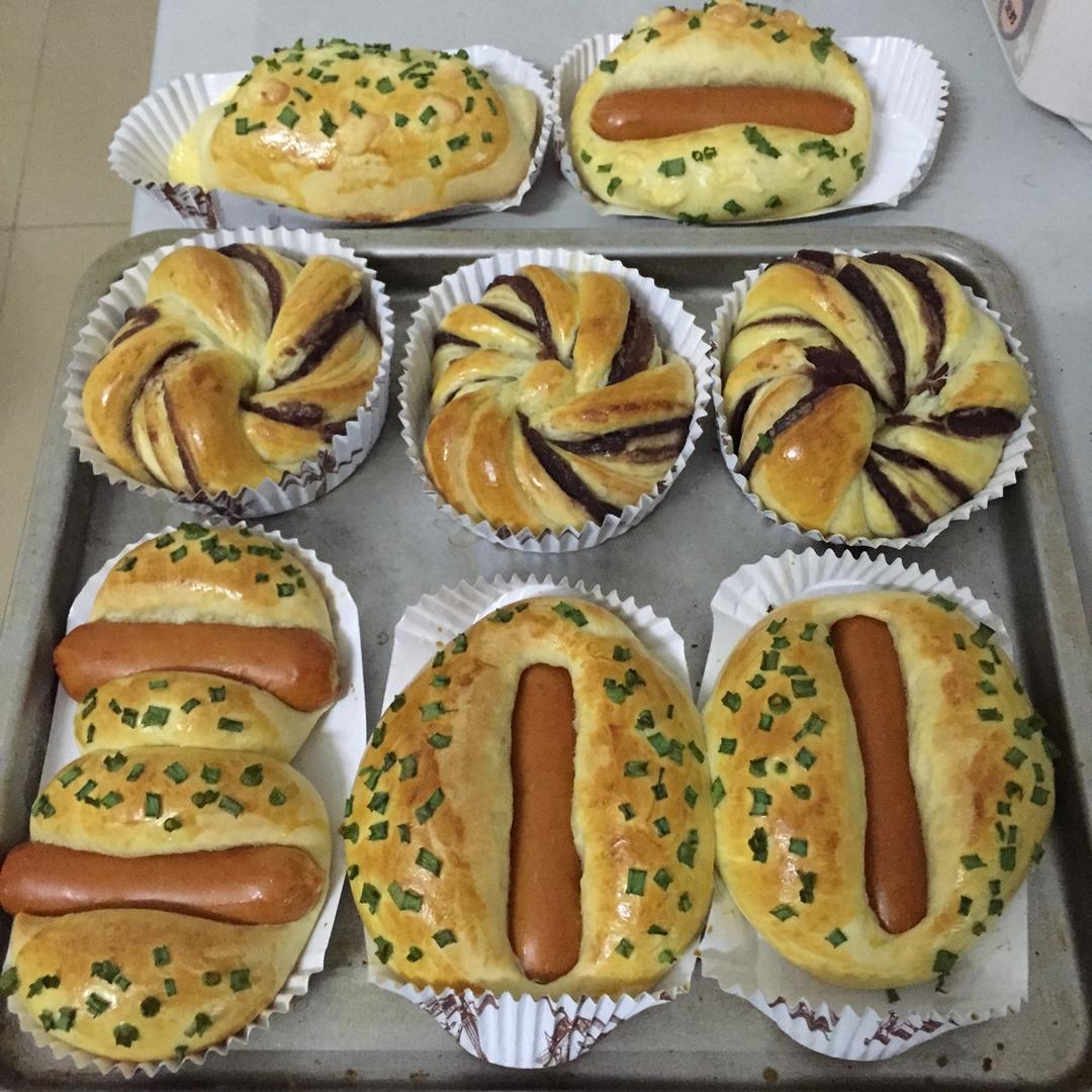 火腿肠早餐面包（一次发酵法）