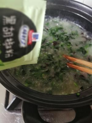 菠菜牛肉粥的做法 步骤6