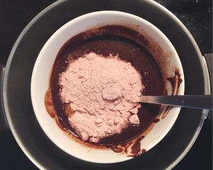 无面粉版巧克力熔岩流心蛋糕的做法 步骤4