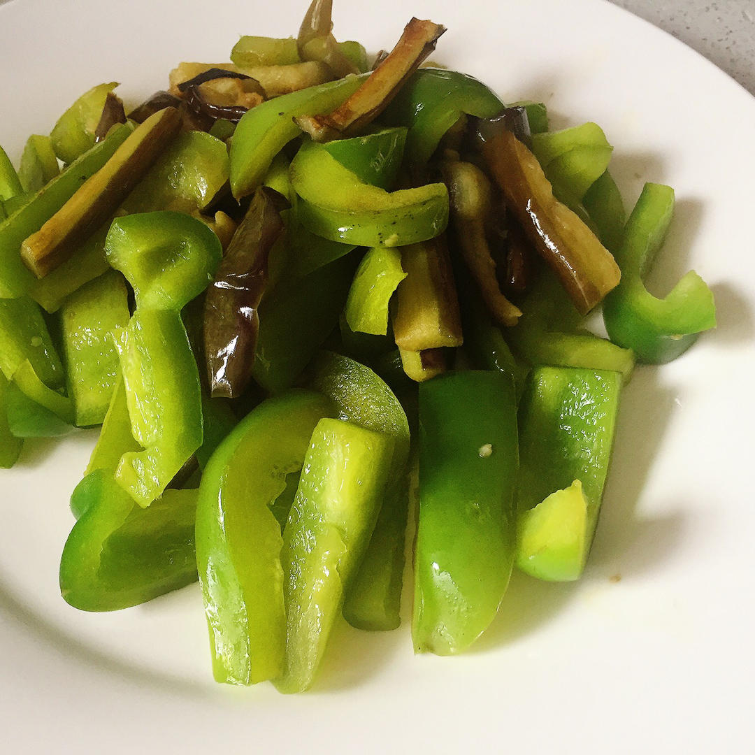青椒炒茄子