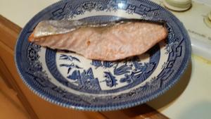 三文鱼小菠菜色拉的做法 步骤4