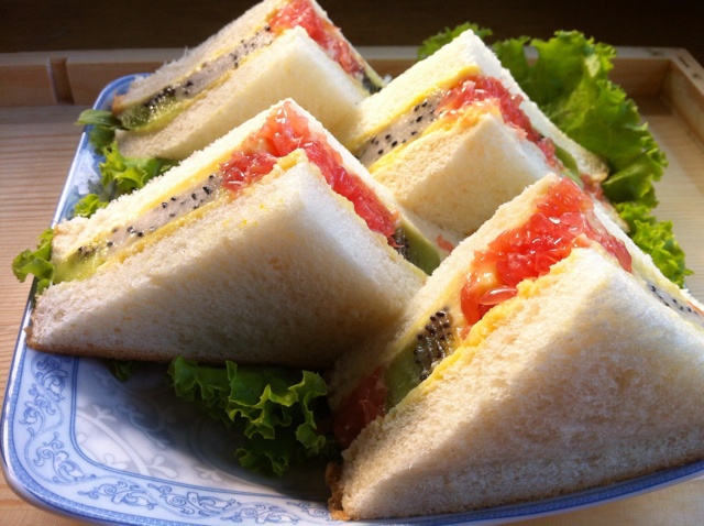 时光之砾做的水果三明治