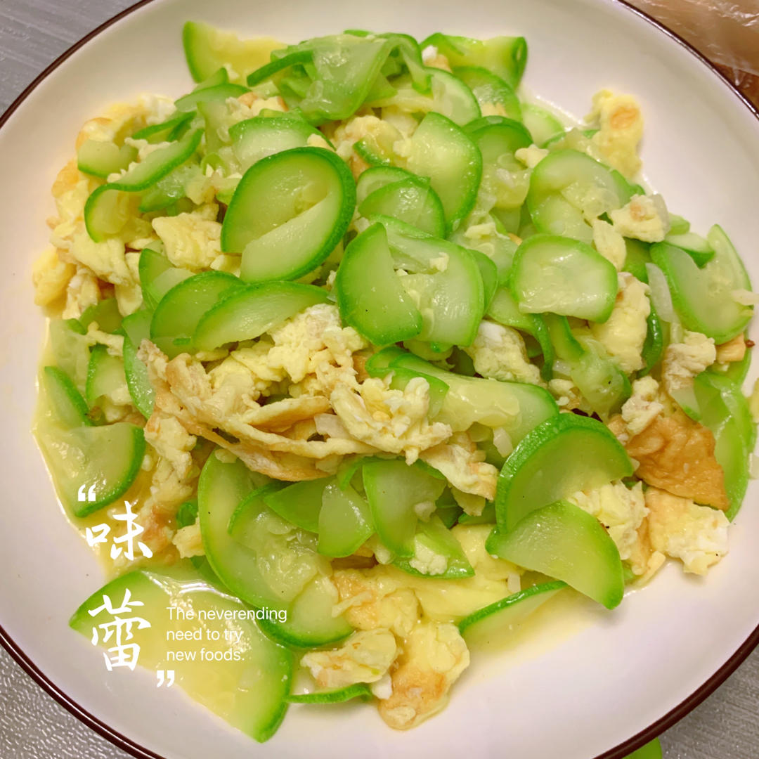 清香的西葫芦炒鸡蛋